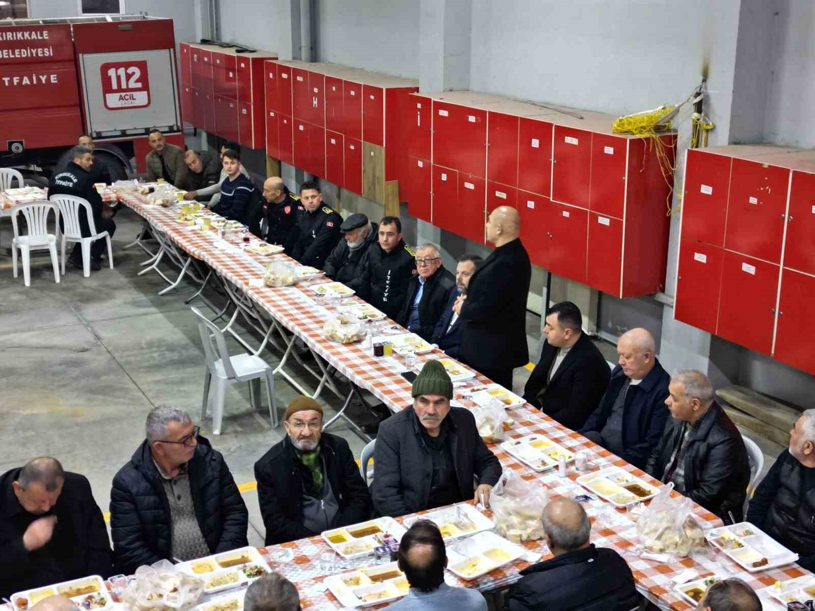 Kırıkkale Belediye Başkanı Önal, itfaiye personeliyle iftar sofrasında buluştu
