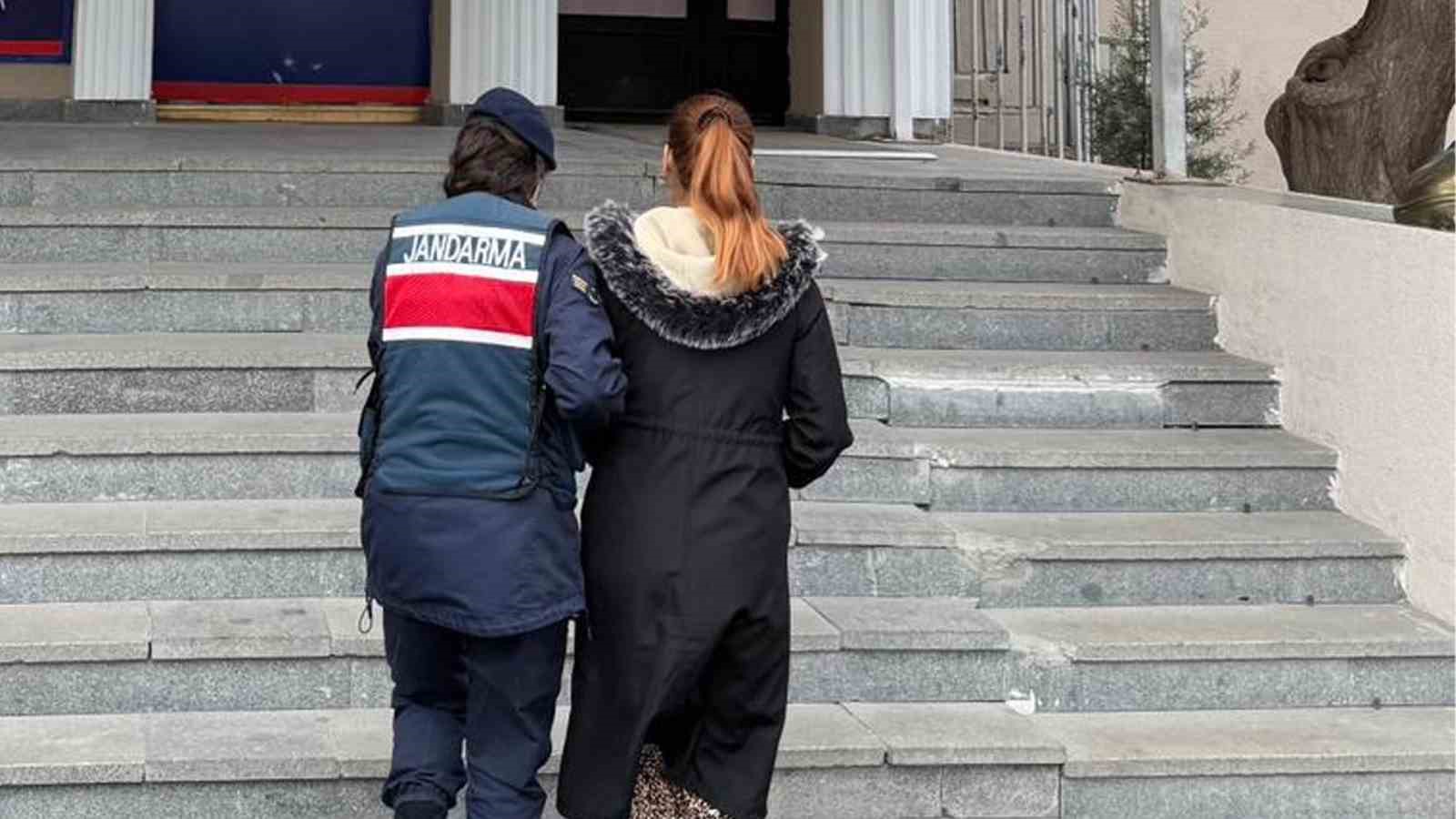 Kırıkkale’de aranan 2 hükümlü jandarma operasyonuyla yakalandı
