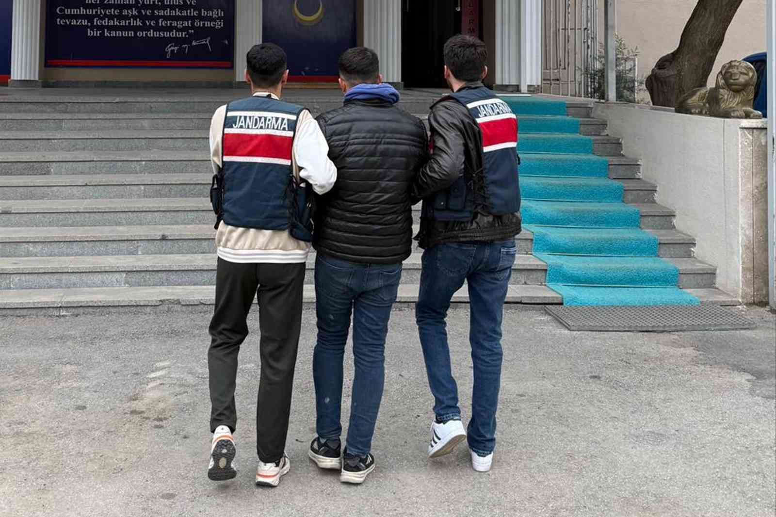 Kırıkkale’de iki hükümlü jandarma ekiplerince yakalandı
