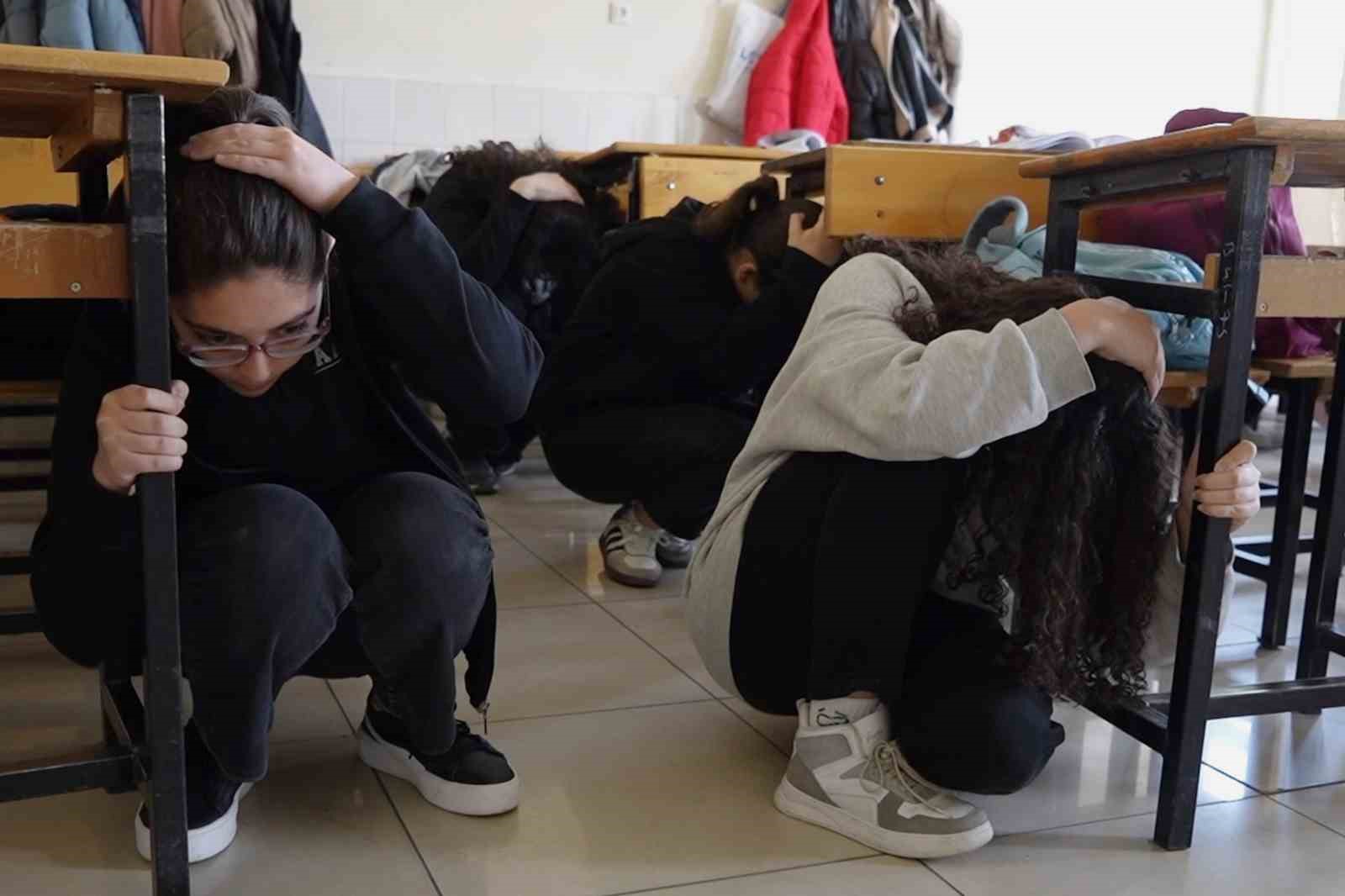 Kırıkkale’de okullarda deprem ve tahliye tatbikatı
