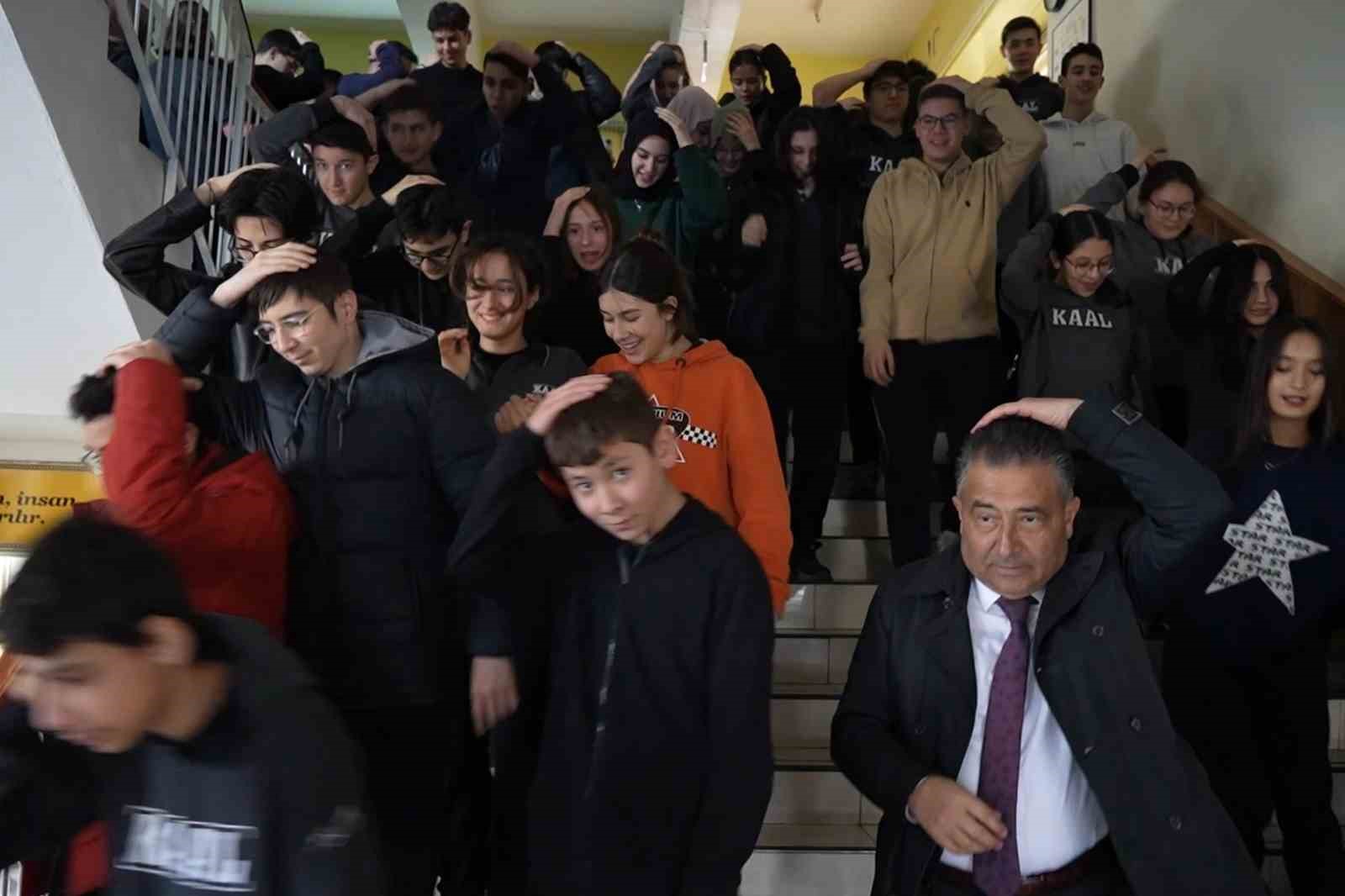 Kırıkkale’de okullarda deprem ve tahliye tatbikatı
