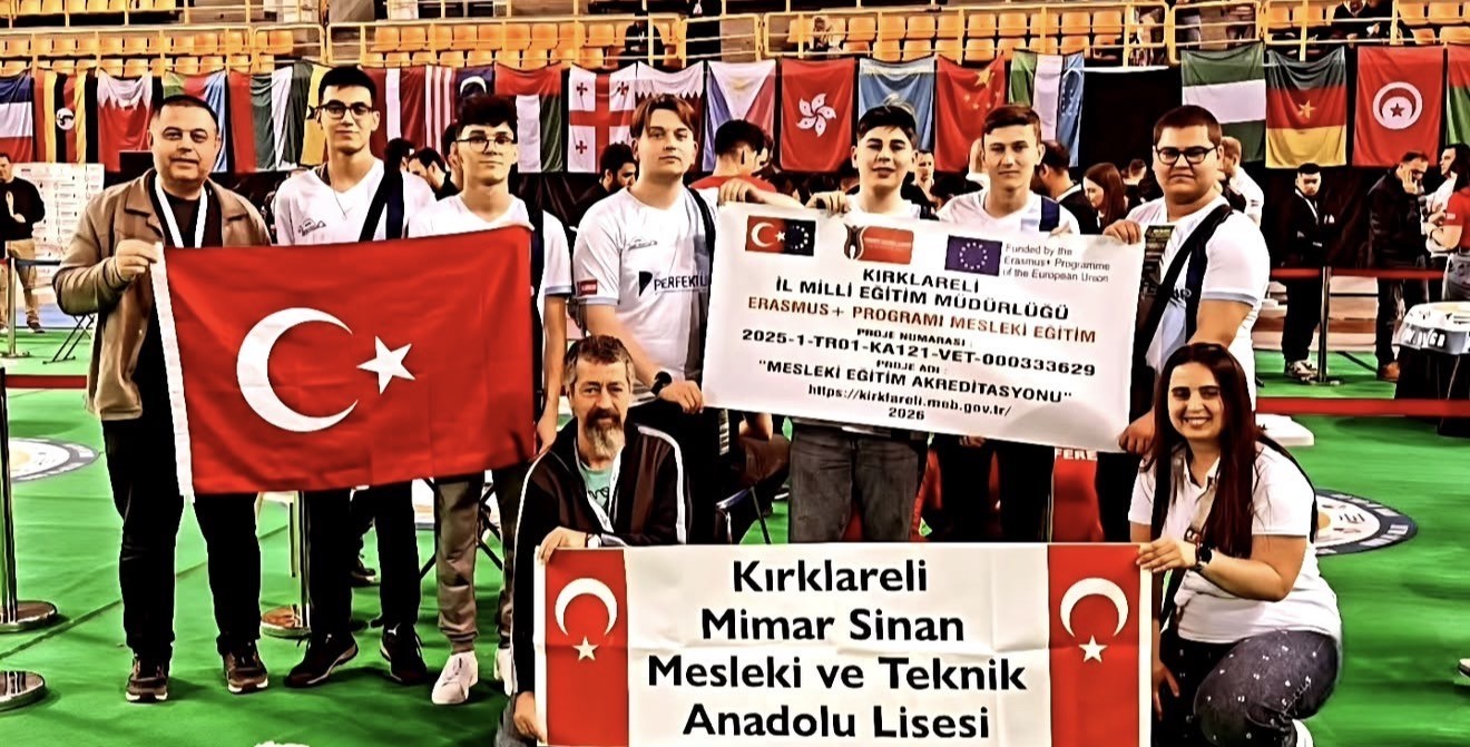 Kırklareli Mimar Sinan Mesleki ve Teknik Anadolu Lisesi öğrencileri dünya şampiyonu oldu
Kırklareli Mimar Sinan Mesleki ve Teknik Anadolu Lisesi öğrencileri dünya şampiyonu oldu