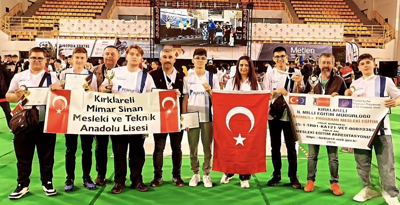 Kırklareli Mimar Sinan Mesleki ve Teknik Anadolu Lisesi öğrencileri dünya şampiyonu oldu
Kırklareli Mimar Sinan Mesleki ve Teknik Anadolu Lisesi öğrencileri dünya şampiyonu oldu