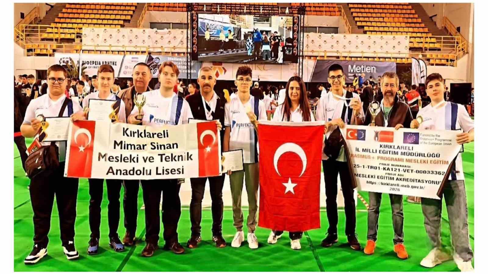 Kırklareli Mimar Sinan Mesleki ve Teknik Anadolu Lisesi öğrencileri dünya şampiyonu oldu
Kırklareli Mimar Sinan Mesleki ve Teknik Anadolu Lisesi öğrencileri dünya şampiyonu oldu