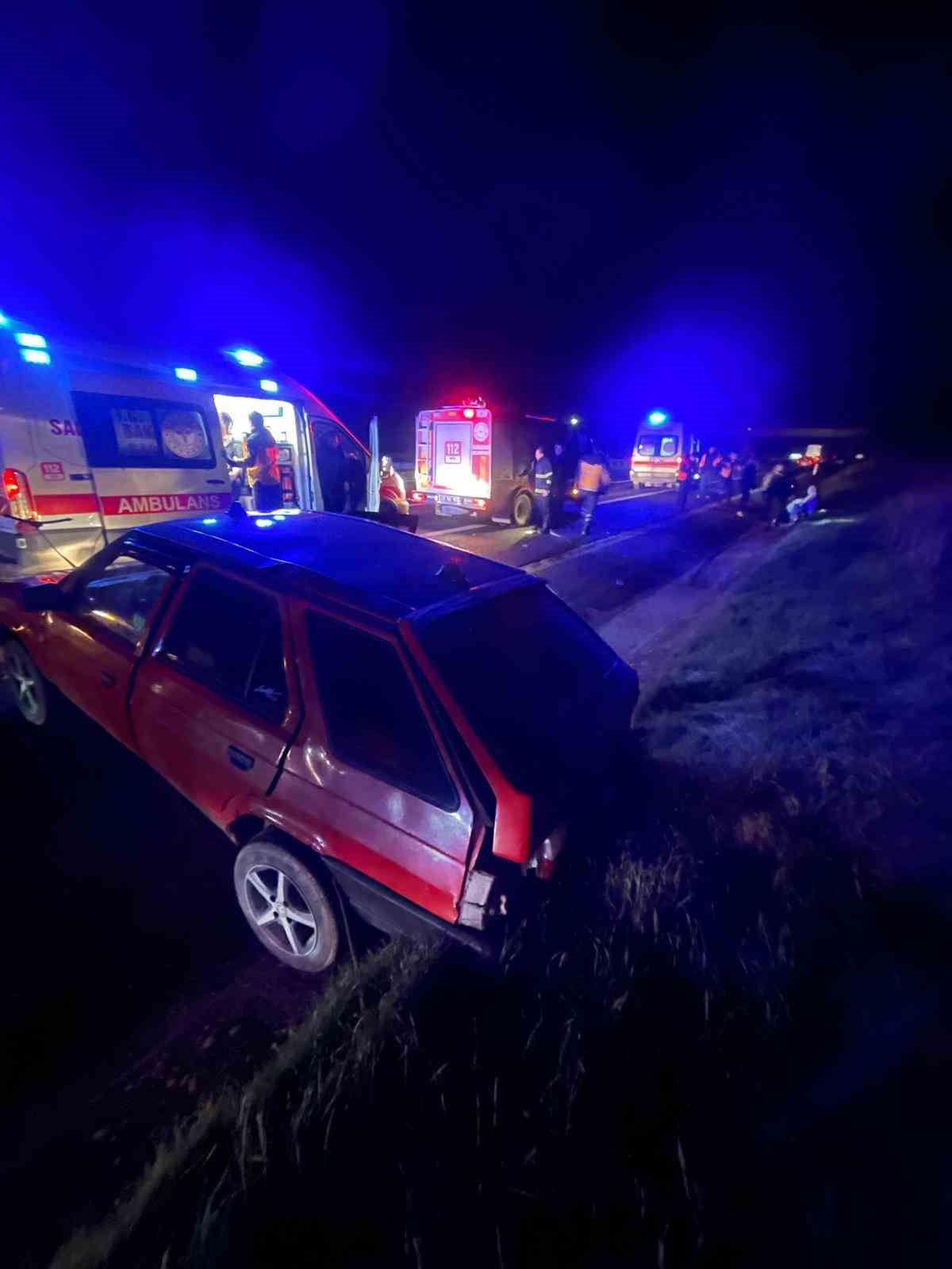 Kırklareli’de otomobiller çarpıştı: 6 yaralı
