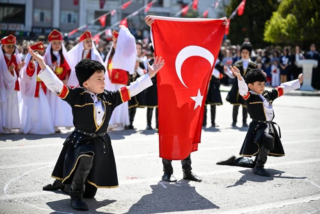 Kırklareli’nde 23 Nisan coşkuyla kutlandı
