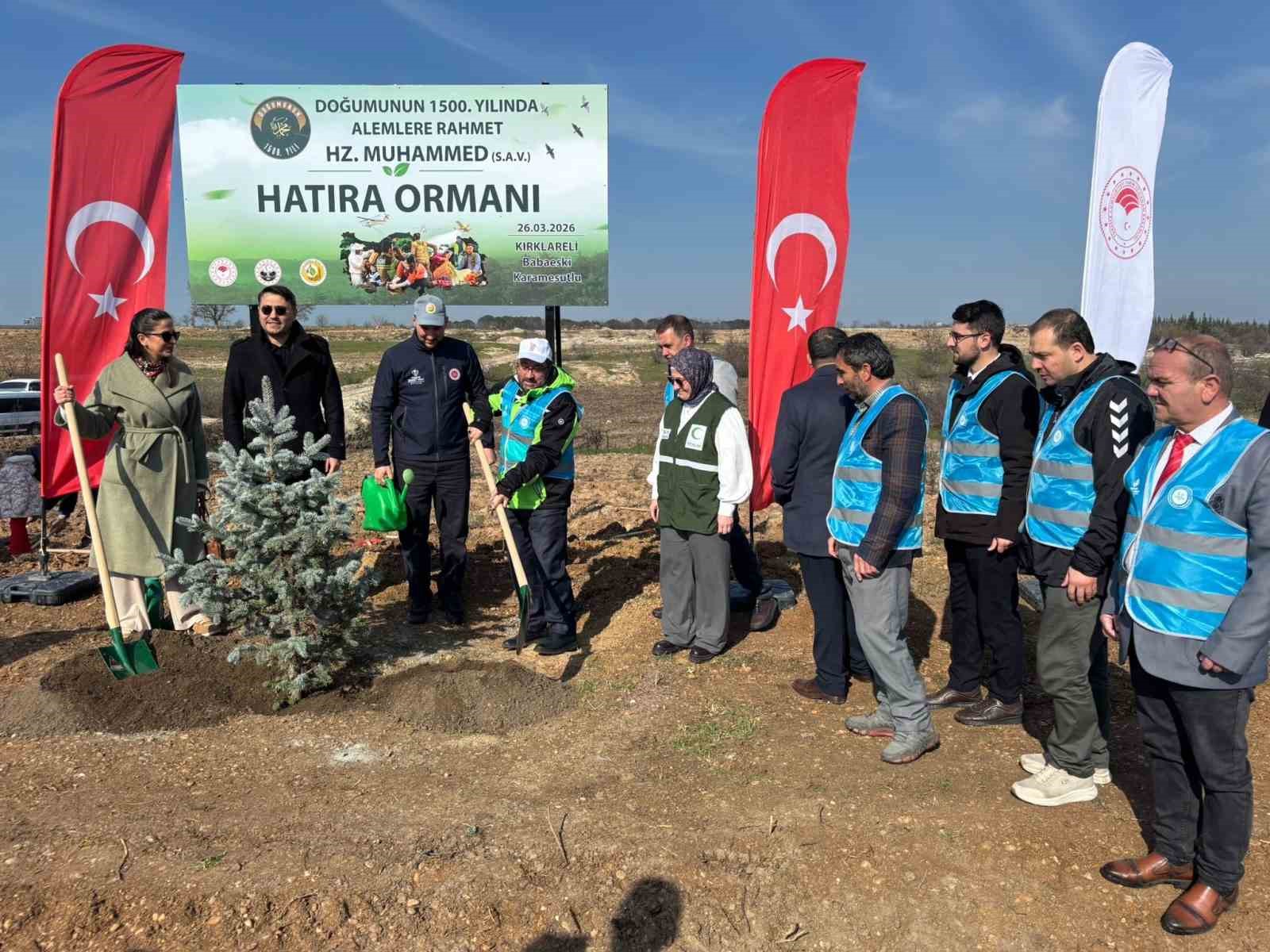 Kırklareli’nde 3 bin 750 fidan dikildi
Kırklareli’nde 3 bin 750 fidan dikildi