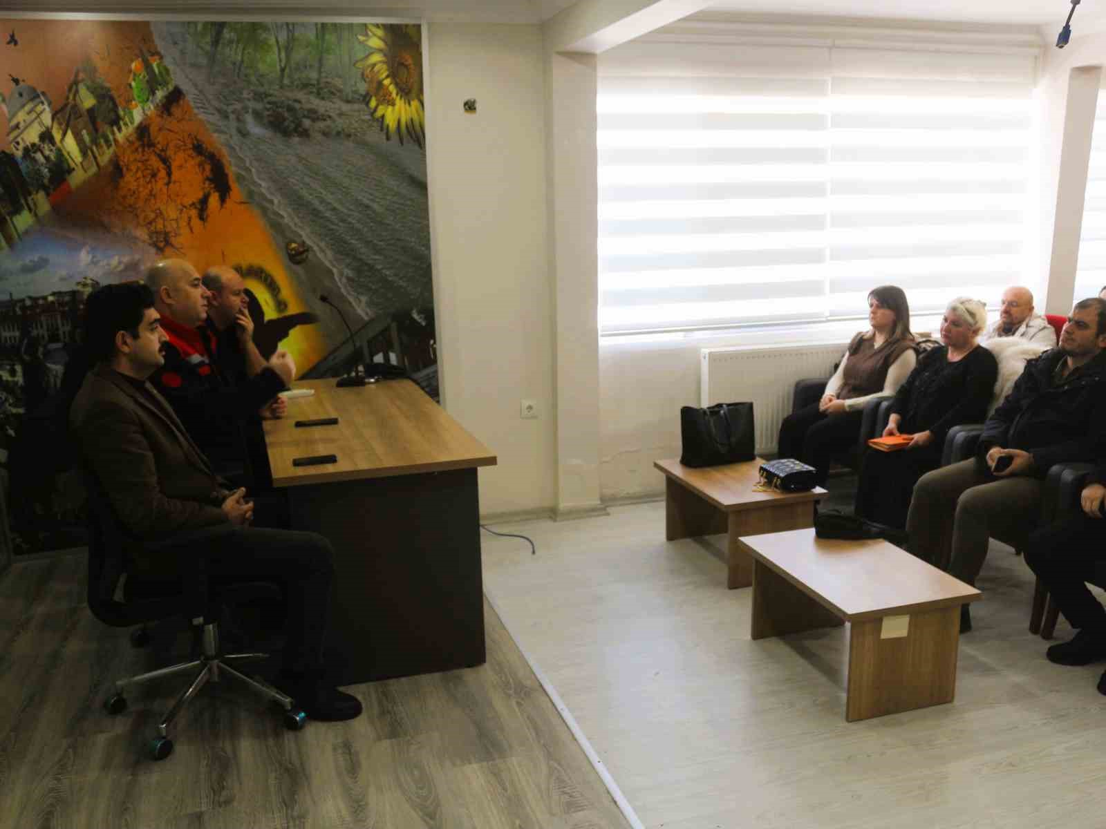 Kırklareli’nde gıda güvenilirliği ve yem denetimleri aralıksız devam edecek
