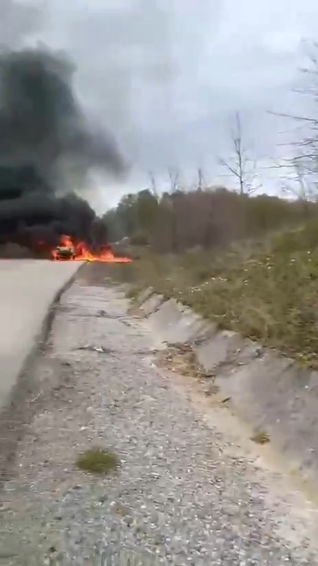 Kırklareli’nde seyir halindeyken yangın çıkan araç küle döndü
