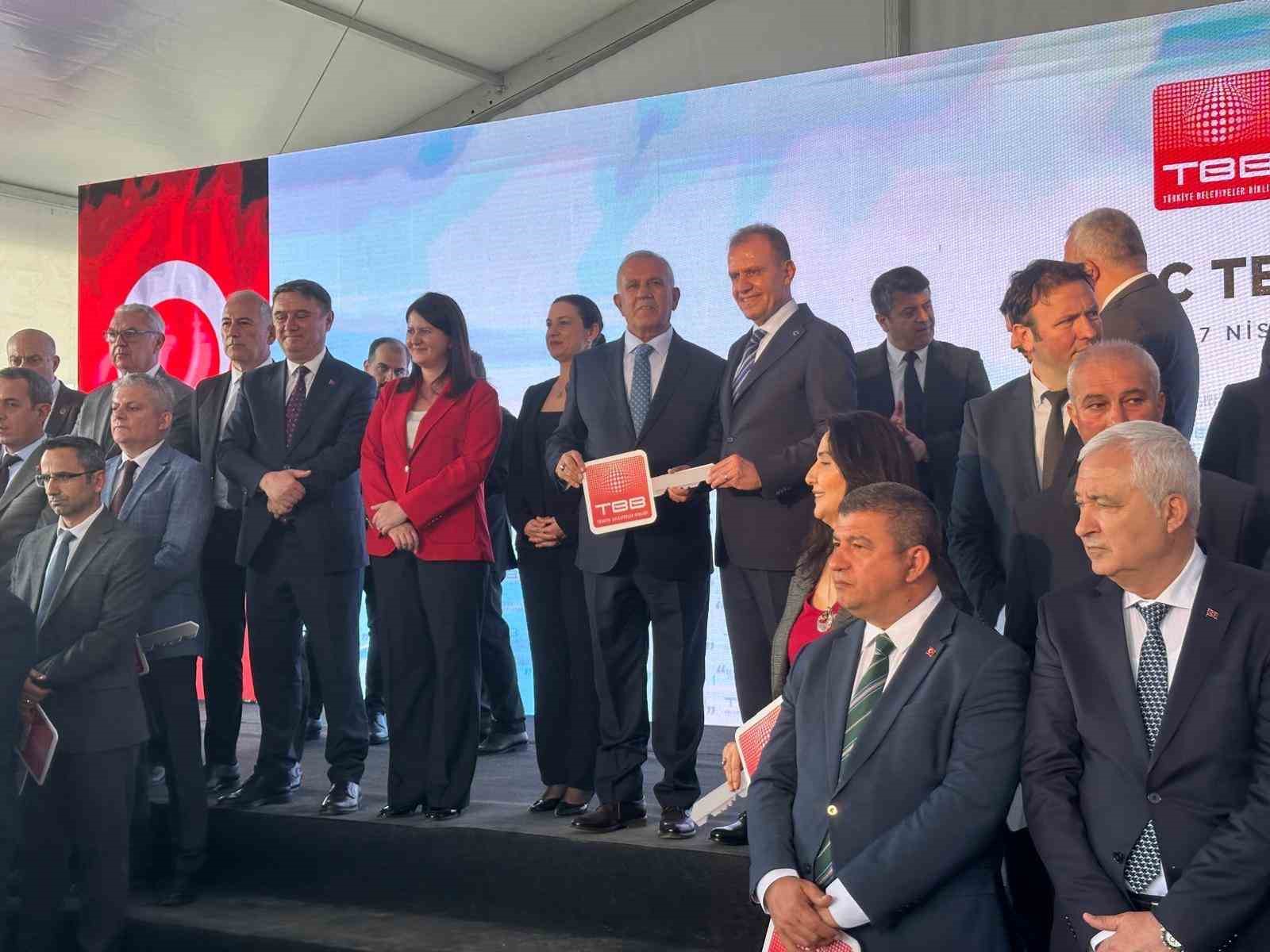 Kırköy Belediyesi araç filosunu genişletti
