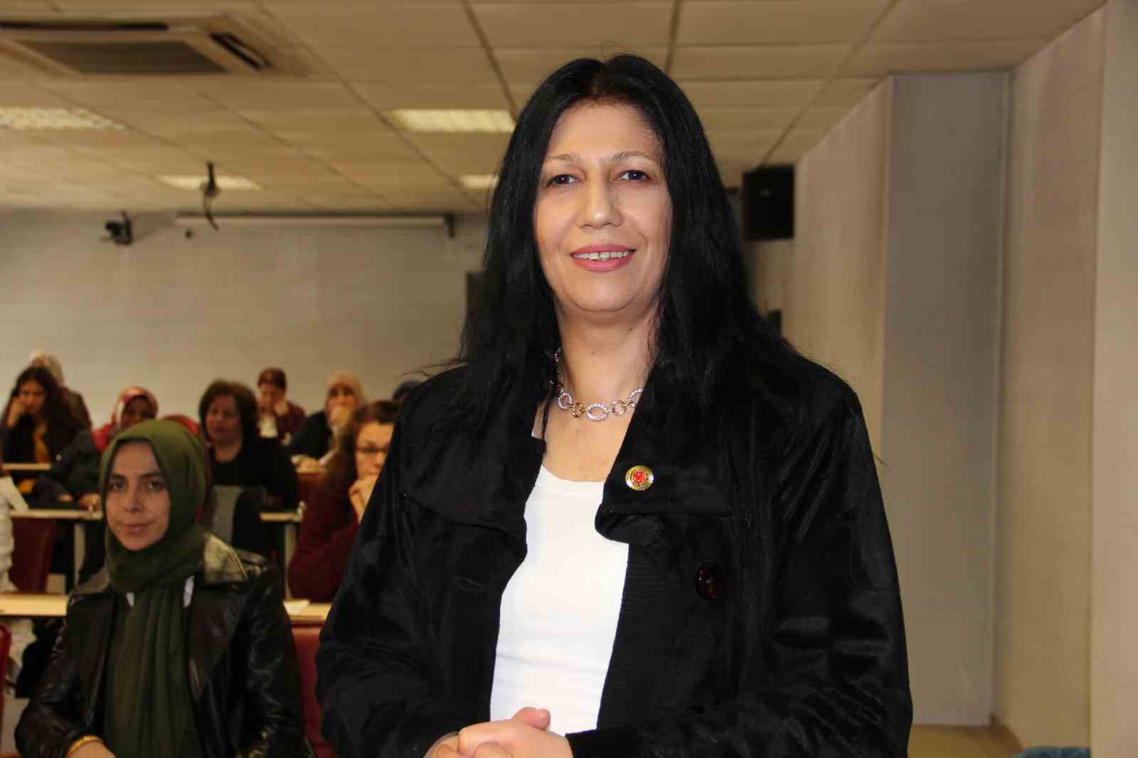 Kırsal mahalle düzenlemesinde süre uzatma beklentisi
Kırsal mahalle düzenlemesinde süre uzatma beklentisi