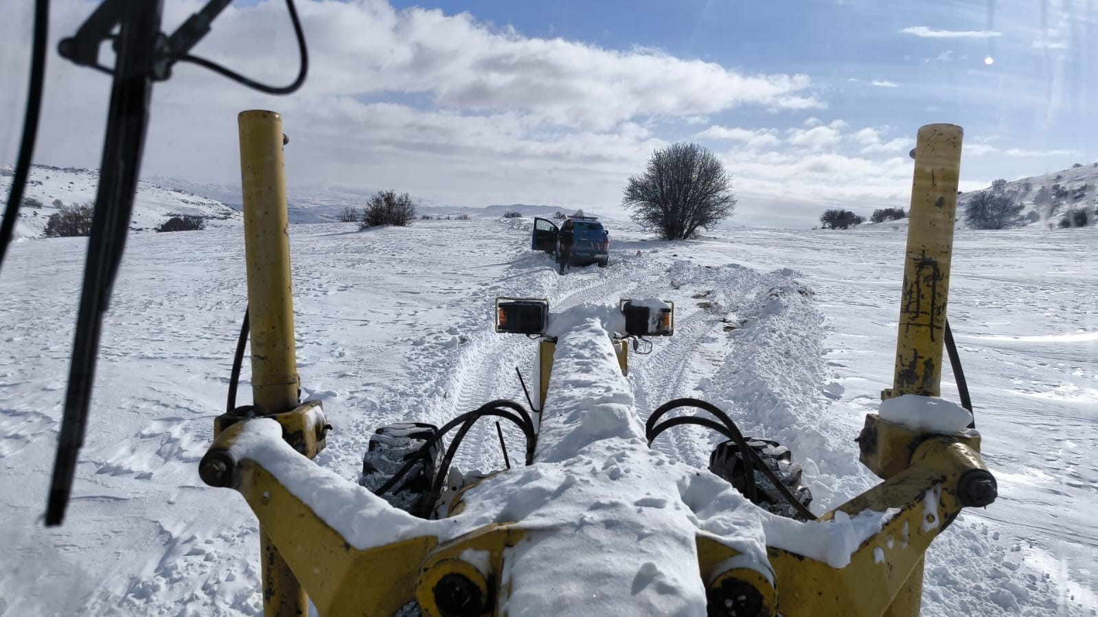 Kırsalda kapalı mahalle yolu kalmadı
