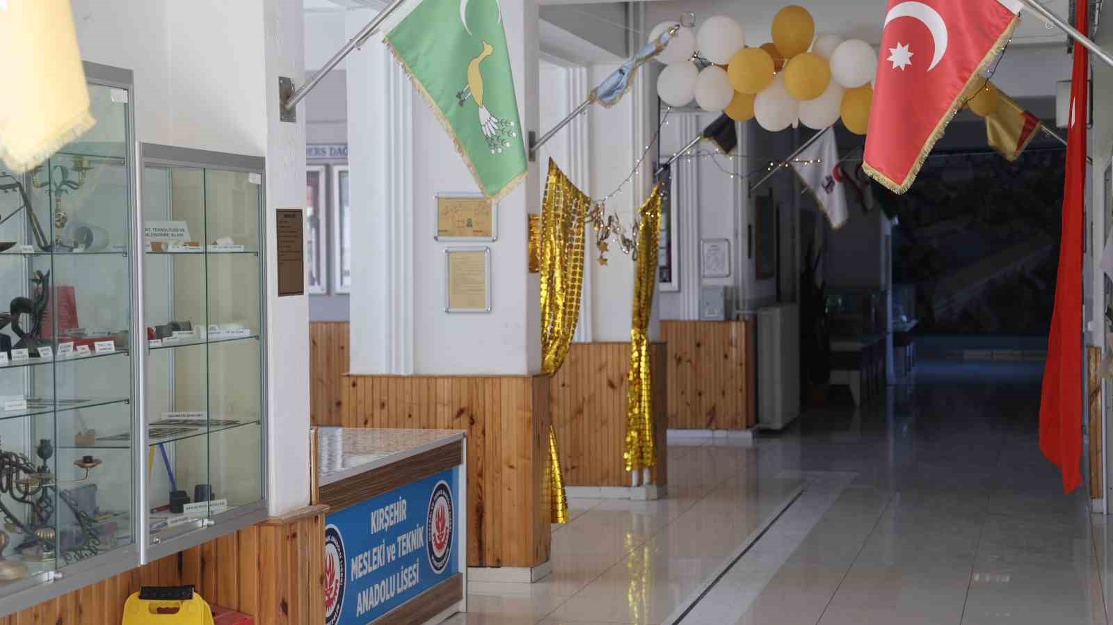 Kırşehir Endüstri ve Meslek Lisesi’nde Ahiliğin ’orta sandığı’ geleneği yaşatılıyor
