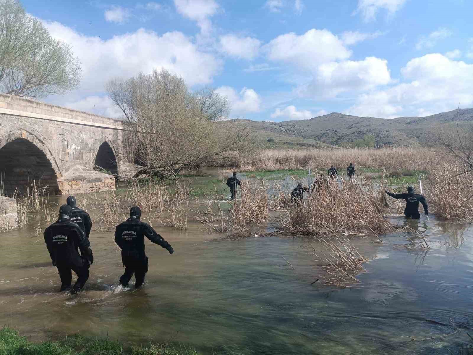 Kırşehir’de 2 gündür kayıp adamı arama çalışmaları sürüyor
