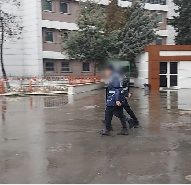 Kırşehir’de dolandırıcılık operasyonu: 4 tutuklama
