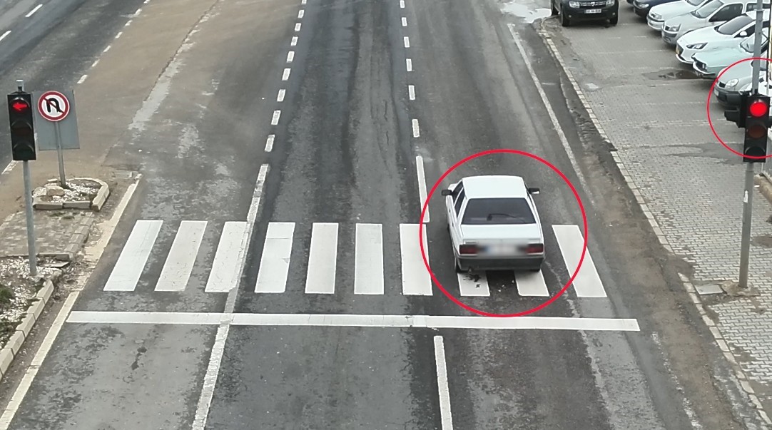 Kırşehir’de dron destekli kırmızı ışık denetimi: 26 saniyede 7 ihlal
