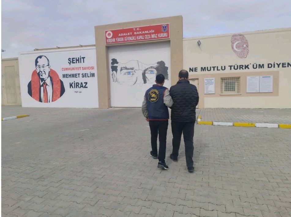 Kırşehir’de FETÖ firarisi yakalandı
