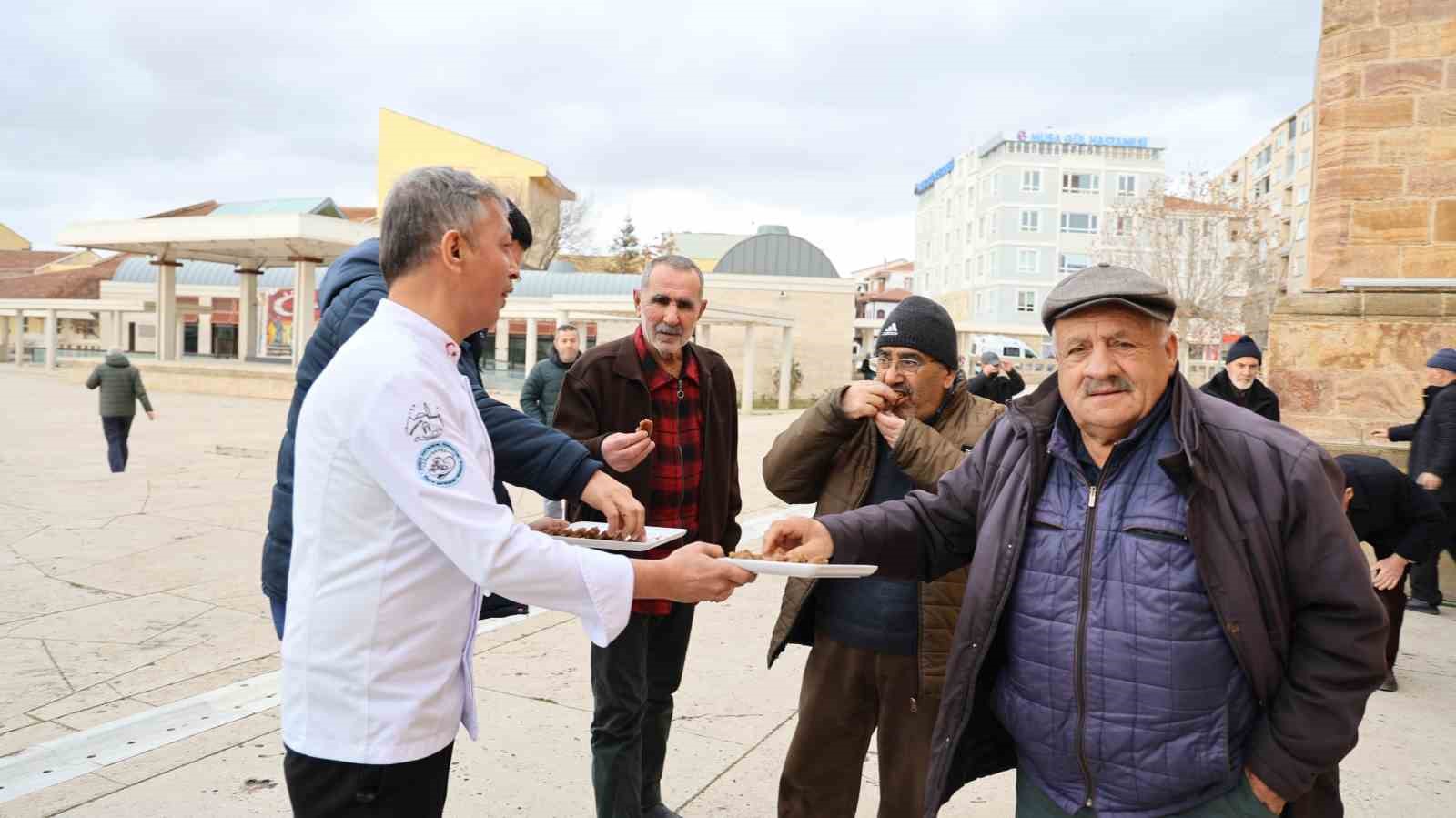 Kırşehir’de soğuk havalara karşı asırlık lezzet: "Ahi helvası"
