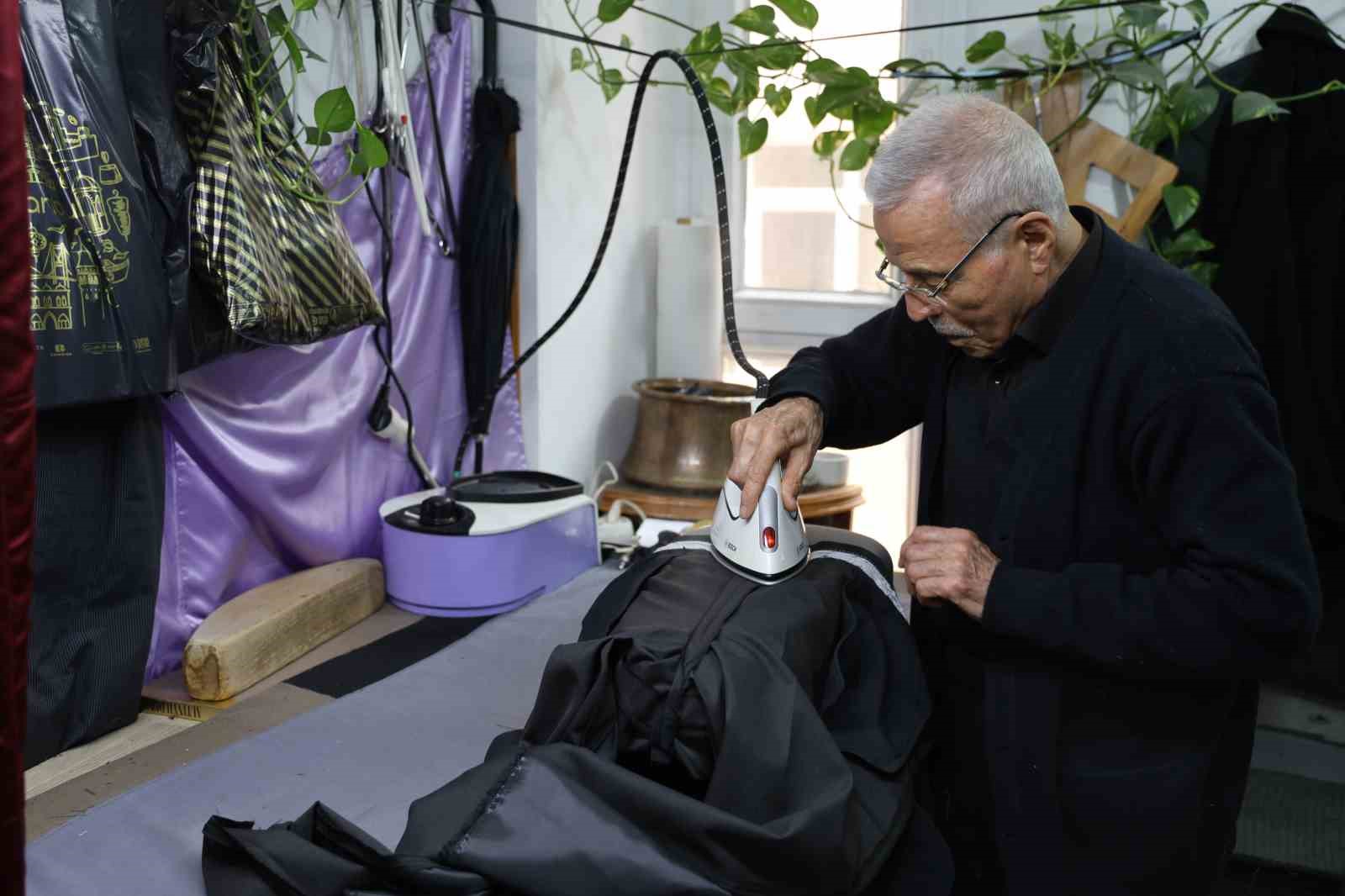 Kırşehir’de, terzilerde özel dikim talebi arttı
