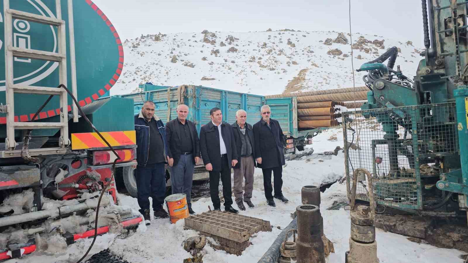 Kış ortasında içme suyu sorunu: Mahallenin suyu kurudu, belediye sondaj çalışması başlattı
