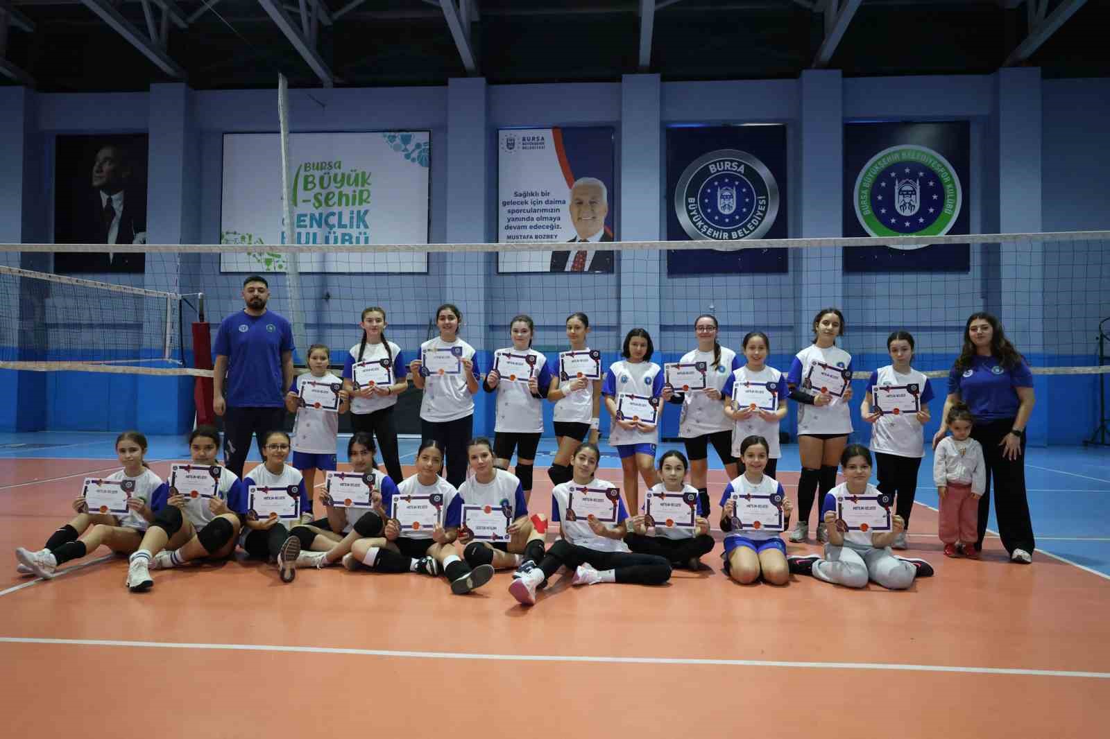 Kış Spor Okulları’nda eğlence ve spor bir arada
