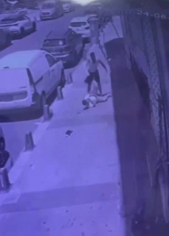 Kız kardeşinin yanındaki genci öldürmüştü, cinayet zanlısının başka birini darp ettiği görüntüler ortaya çıktı
