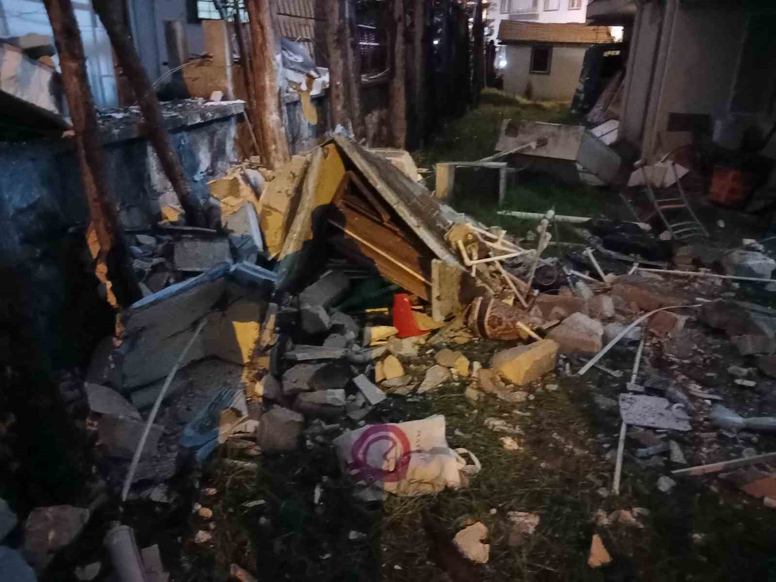 Kız yurdunda korkutan patlama: Öğrenciler otele yerleştirildi
