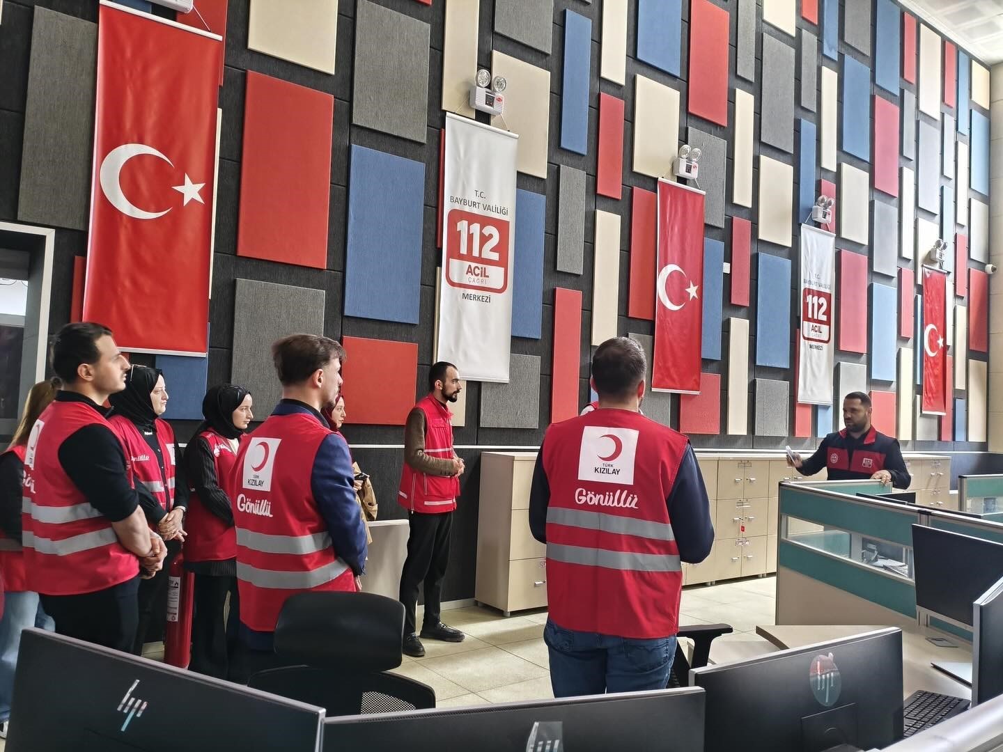 Kızılay gönüllülerine acil çağrı yönetimi anlatıldı
