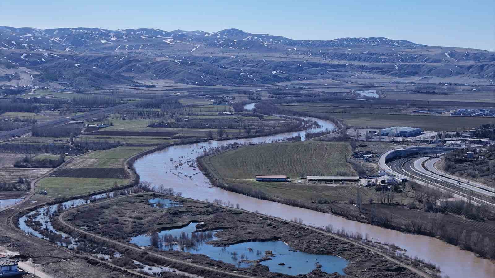 Kızılırmak’ın debisi son 15 yılın en yüksek seviyesine ulaştı
