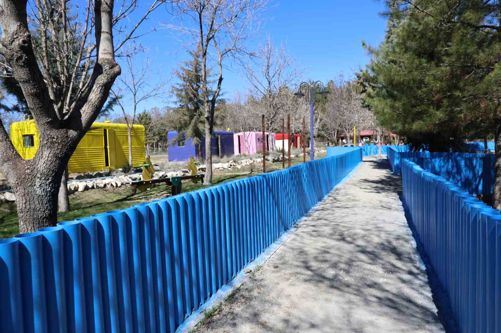 Kızının atlı terapideki dönüşümü Türkiye’de ilke imza attırdı
