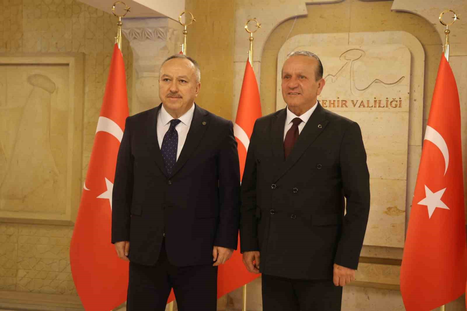 KKTC Başbakan Yardımcısı Ataoğlu: "Farklı ülkelere gitmek yerine kendi adamızı ziyaret edin"
