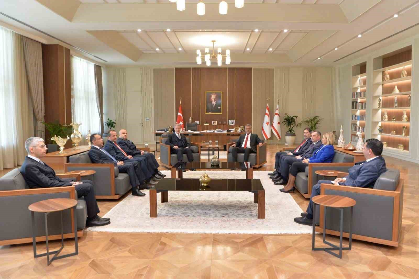 KKTC Cumhurbaşkanı Erhürman, TBMM Milli Savunma Komisyonu Başkanı Akar’ı kabul etti
