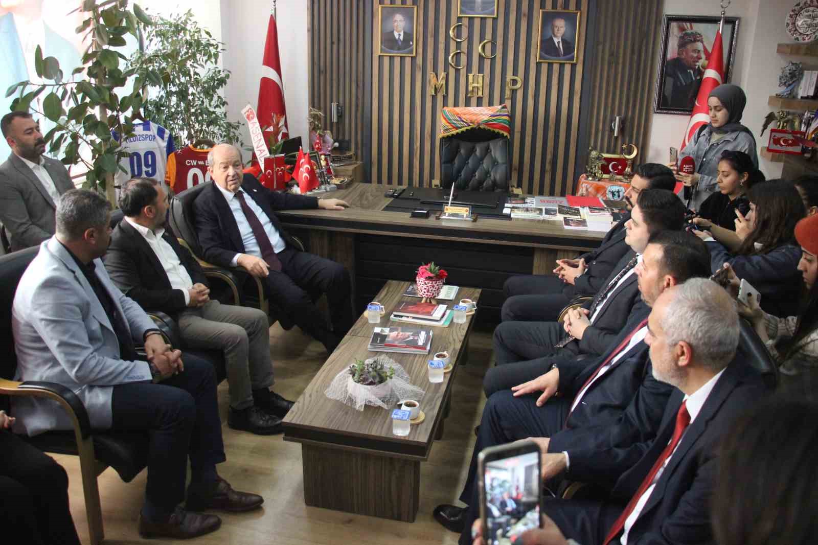 KKTC’nin 5’inci Cumhurbaşkanı Tatar Menderes ve Zorlu’yu andı: "Onların eseri unutulmaz"
