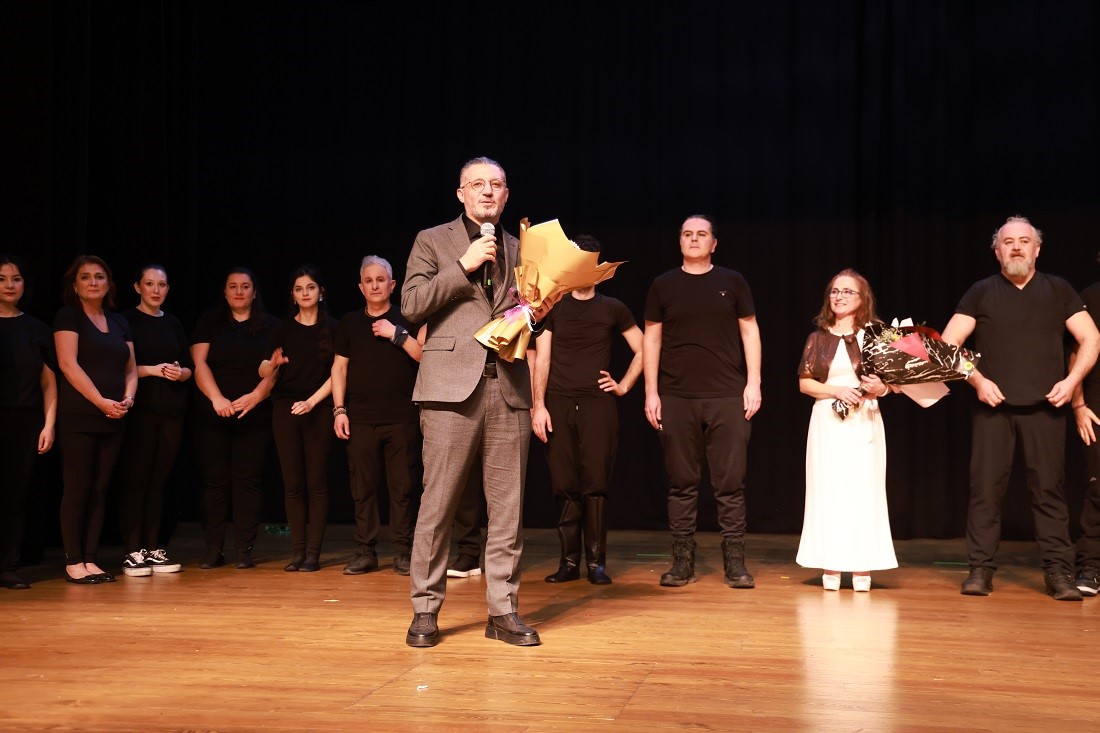 KO-MEK kursiyerlerinden teknoloji bağımlılığına mizahi eleştiri
