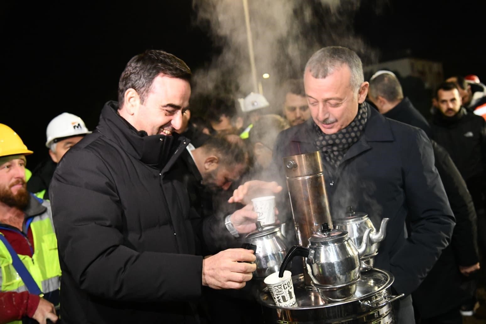 Kocaeli Büyükşehir ekipleri yeni yıla şantiyelerde girdi
