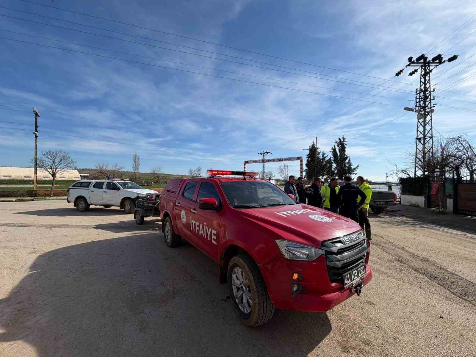 Kocaeli Büyükşehir İtfaiyesi, taşkın riskine karşı Edirne’de

