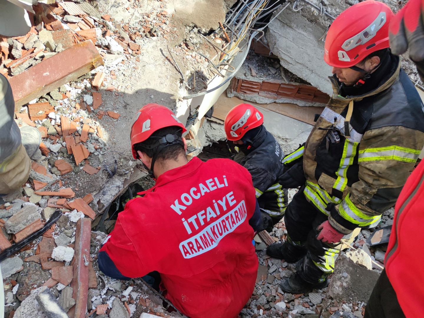 Kocaeli Büyükşehir’in afet bölgesindeki 3 yıllık "dayanışma" raporu
