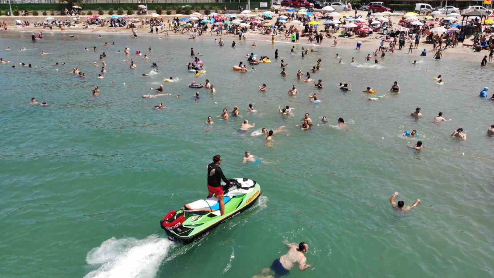 Kocaeli İtfaiyesi 13 bin 562 vakaya müdahale etti
Kocaeli İtfaiyesi 13 bin 562 vakaya müdahale etti