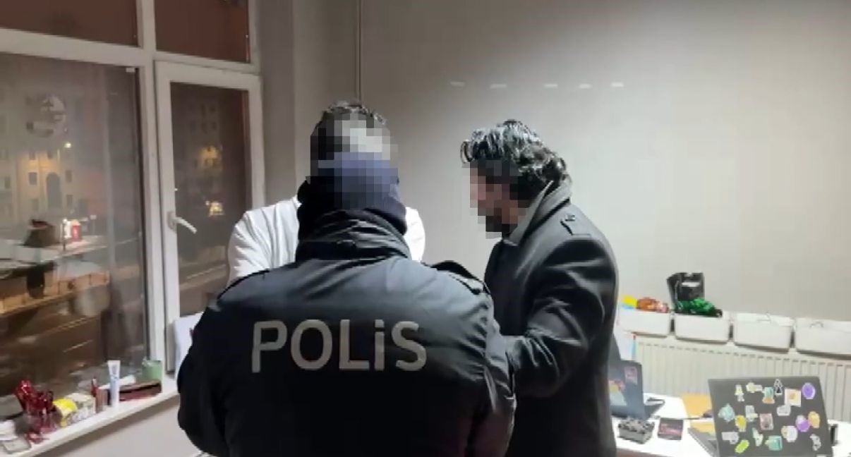 Kocaeli merkezli 28 ilde yasa dışı bahis operasyonu: 61 gözaltı
