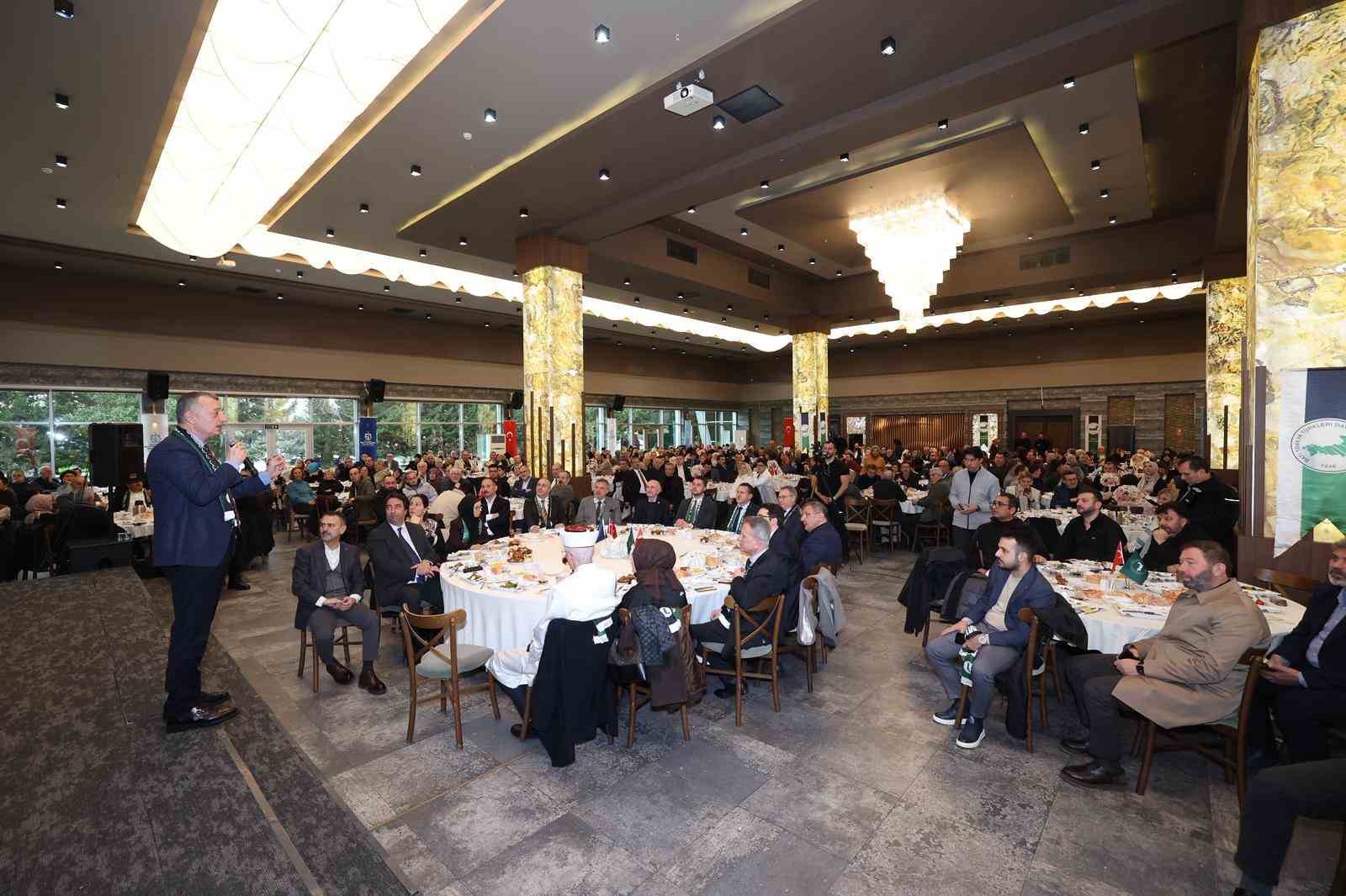 Kocaeli protokolü ve vatandaşlar Batı Trakya Türkleri için yürüdü
Kocaeli protokolü ve vatandaşlar Batı Trakya Türkleri için yürüdü