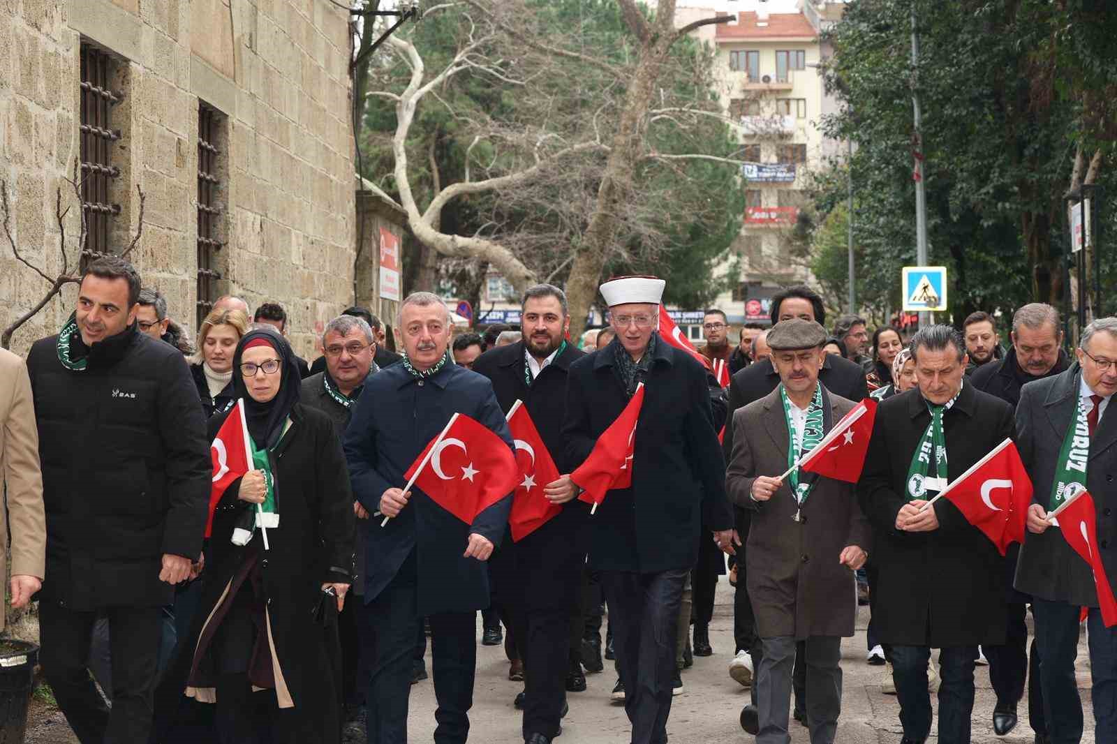 Kocaeli protokolü ve vatandaşlar Batı Trakya Türkleri için yürüdü
Kocaeli protokolü ve vatandaşlar Batı Trakya Türkleri için yürüdü
