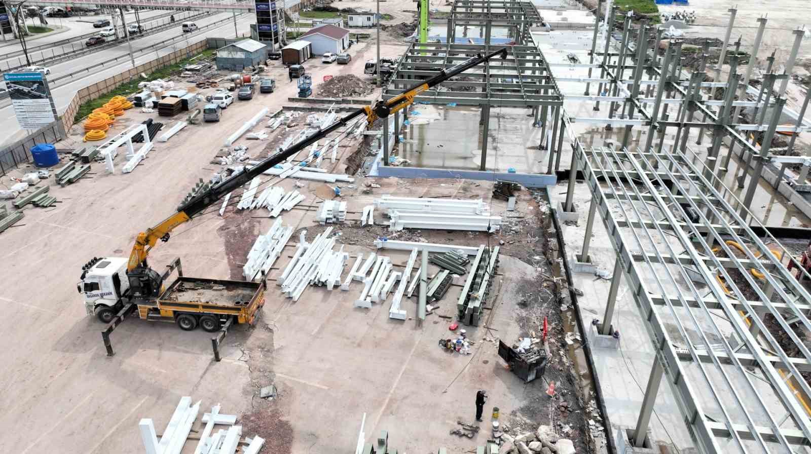 Kocaeli Sosyal Yaşam Merkezi inşaatı hızla yükseliyor
Kocaeli Sosyal Yaşam Merkezi inşaatı hızla yükseliyor