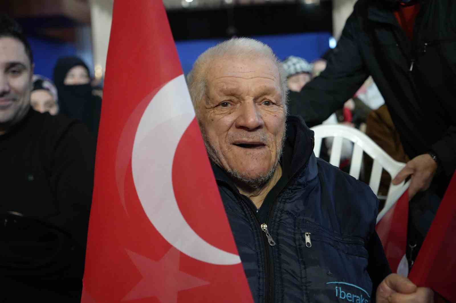 Kocaeli’de 10 bin 340 sosyal konutun kura çekimi Bakan Kurum’un katılımıyla yapıldı
