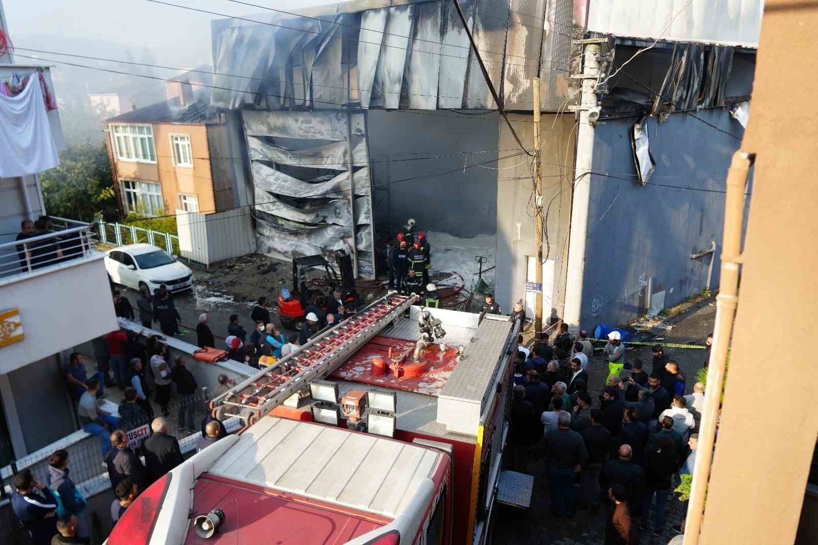 Kocaeli’de 7 kişinin hayatını kaybettiği fabrika yangını davasında 1 tahliye
