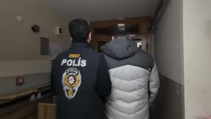 Kocaeli’de çocukların müstehcen görüntülerini depolayan 12 şüpheli tutuklandı
