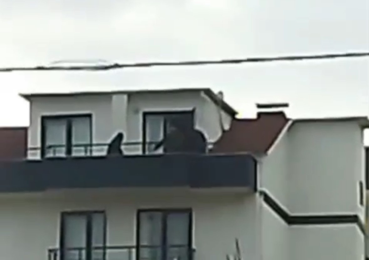 Kocaeli’de FETÖ operasyonu: Saklandığı çatıda yakalandı
