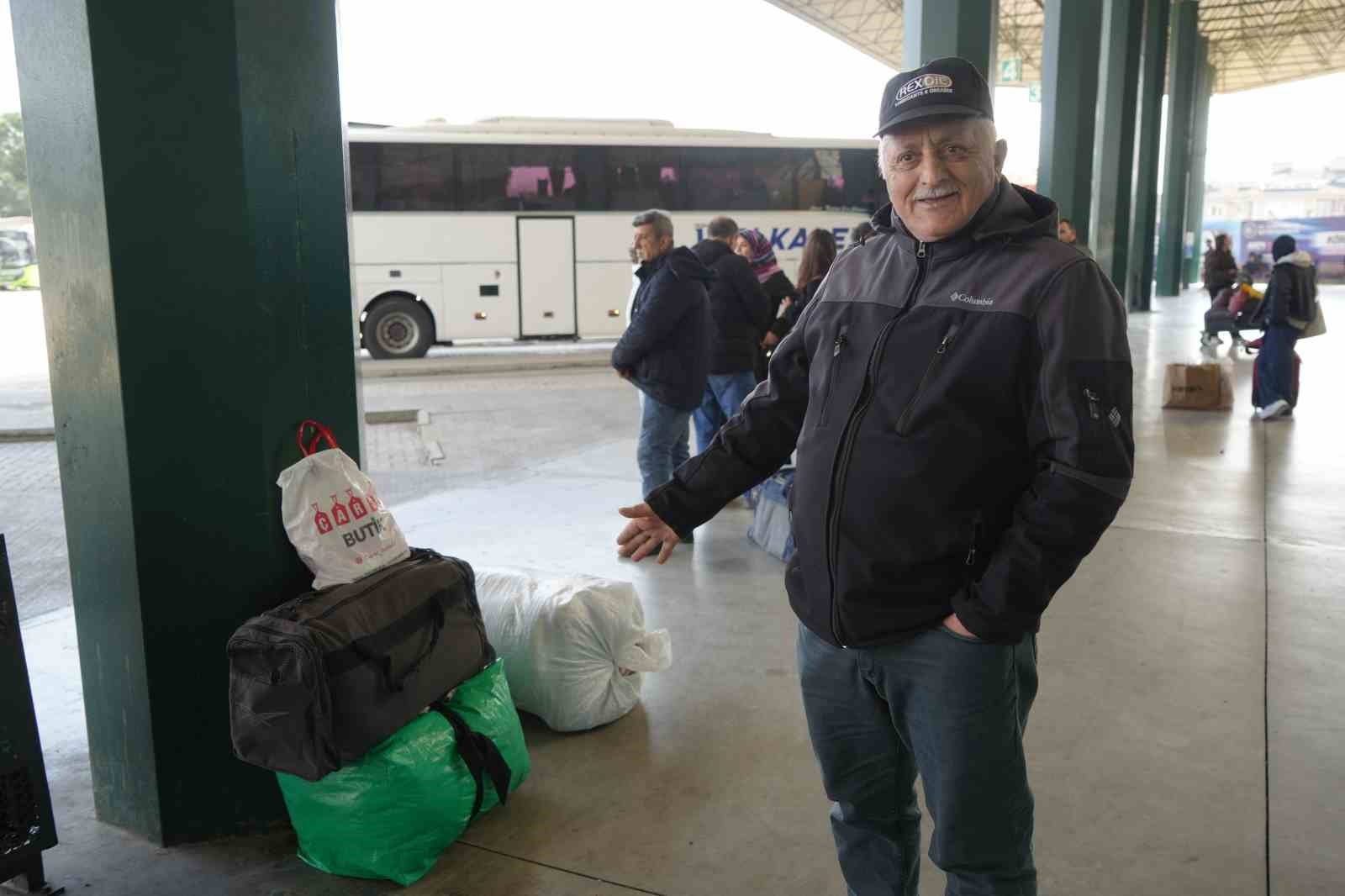 Kocaeli’de otogarda bayram yoğunluğu: Mardin’e biletler tükenme aşamasına geldi

