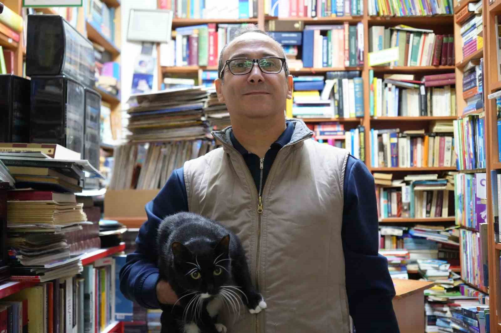 Kocaelili sahafın Shakespeare üzüntüsü
