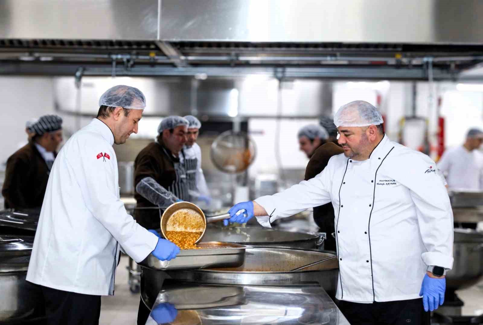 Kocaeli’nin "afet mutfağı" Hızır 41 birinci yılını doldurdu
