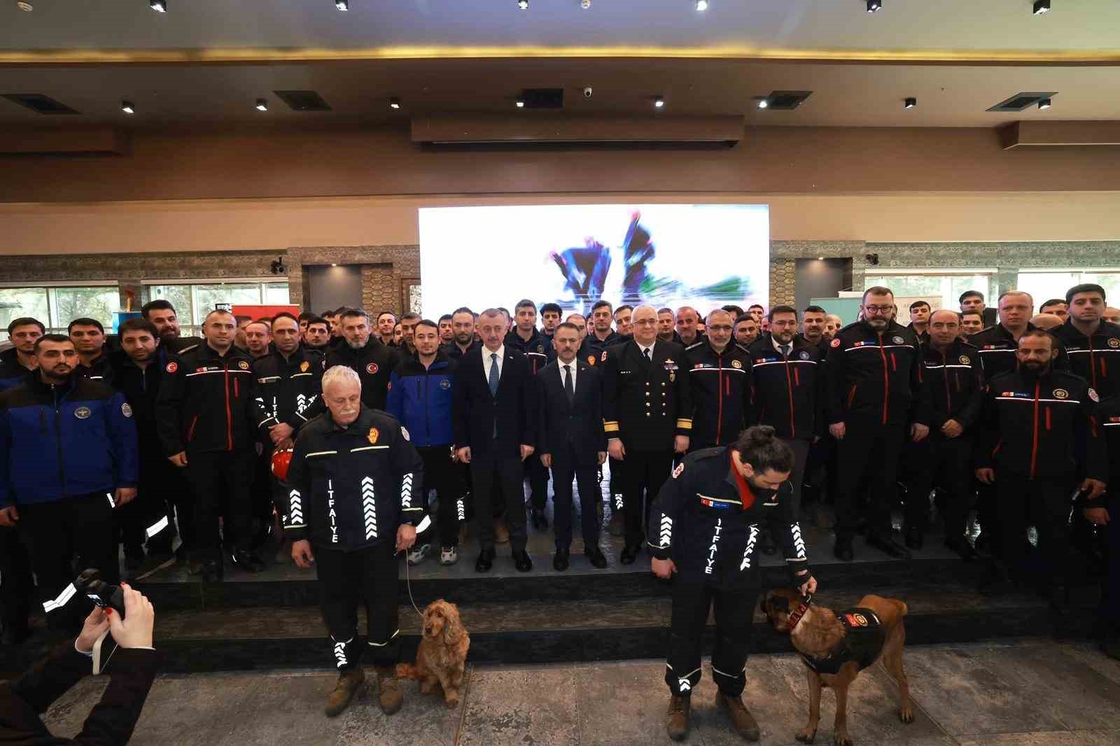 Kocaeli’nin arama kurtarma gücüne akreditasyon tescili
Kocaeli’nin arama kurtarma gücüne akreditasyon tescili